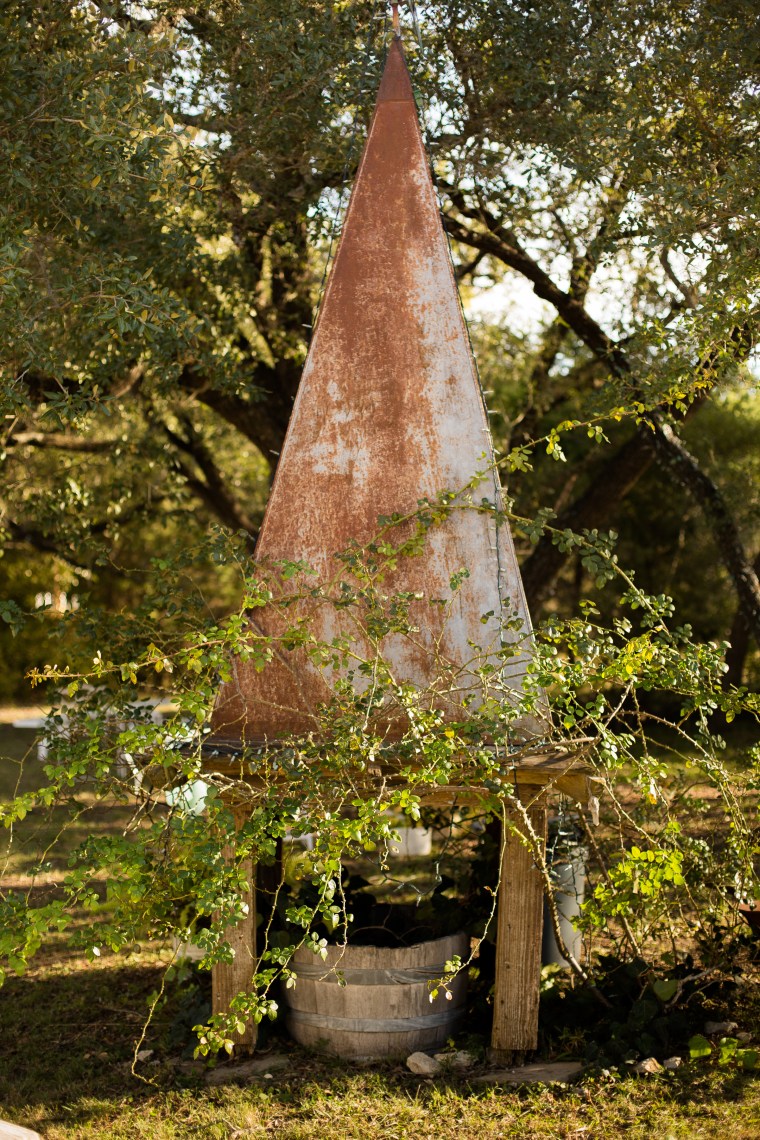 @PhotographerAmy Elizabeth Birdsong Photography Salado Wedding Venue-4685