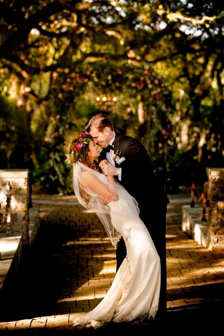 @ PhotographerAmy Elizabeth Birdsong Photography Camp Lucy Sacred Oaks Wedding Photos-9816